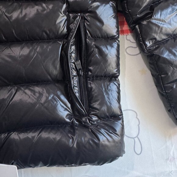 Moncler Short Shiny Down Jacket With Hood - Picture 6 of 11